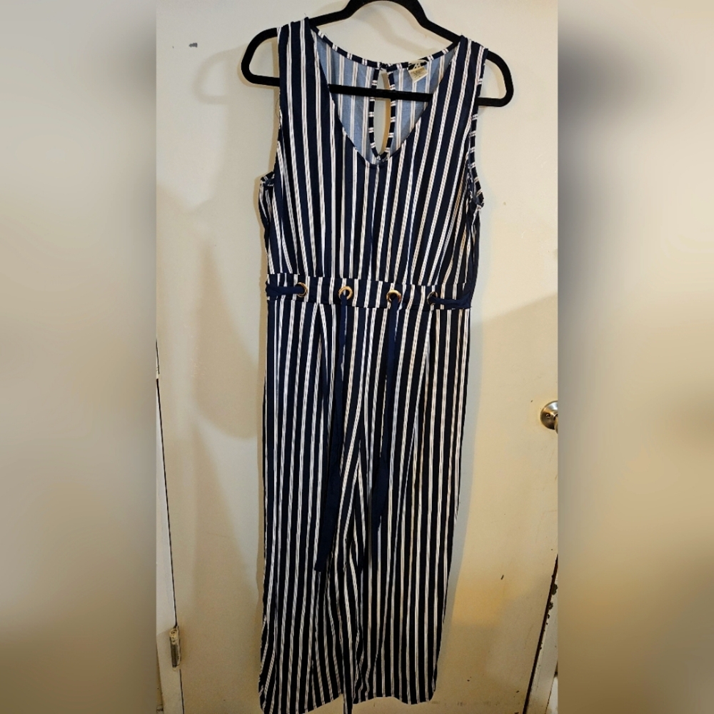 Brand: Wrapper, Size: Xlarge, Color: Navy blue
